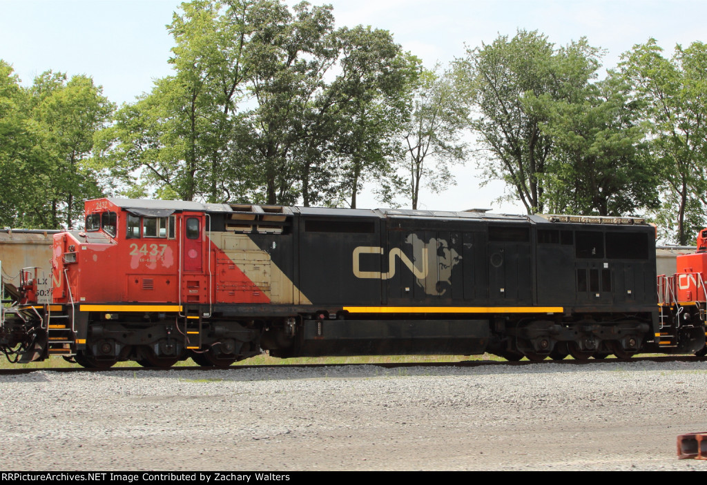 CN 2437